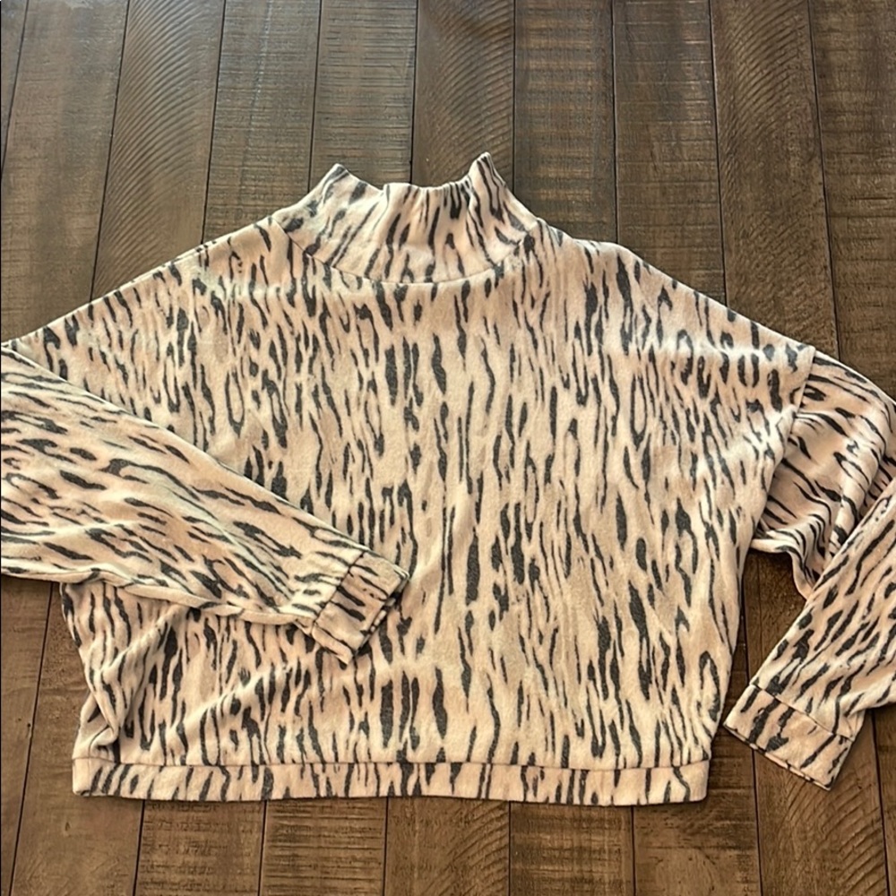 Express Women’s Top Size SM/MED